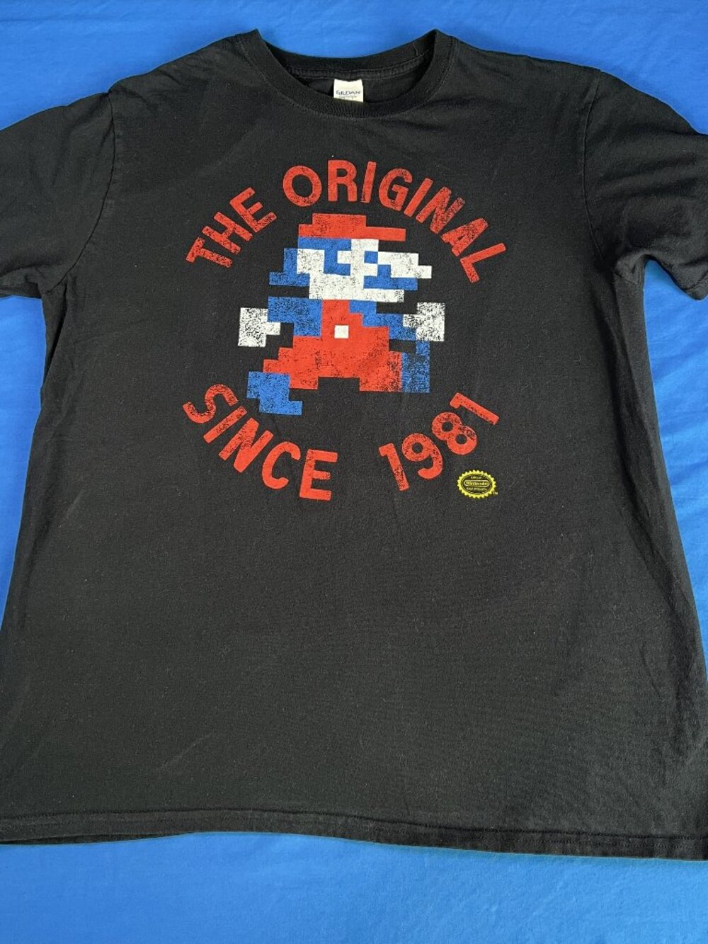 Loot Crate Exclusive Nintendo Super Mario Bros Graphic T-Shirt Size Large